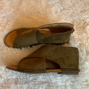 boc suede sandals